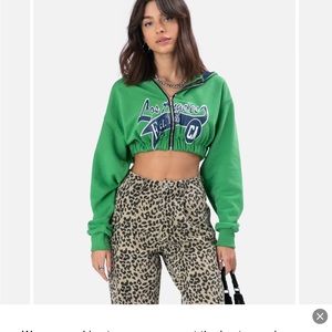 Adika crop zip up